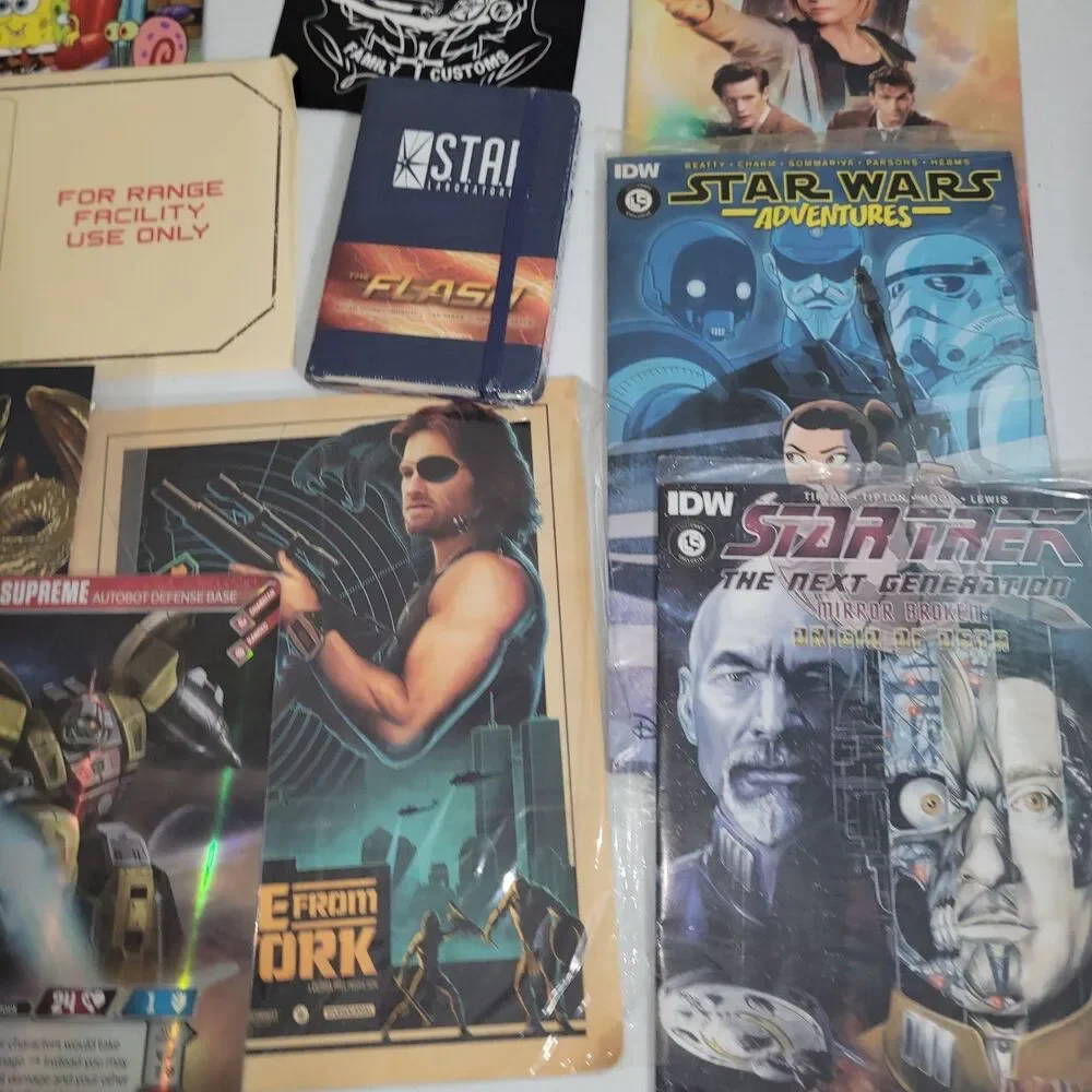 Loot crate lot random items x-files spiderman hero horror poster 90s nostalgia